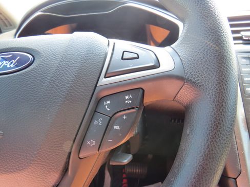 Used 2018 Ford Fusion S FWD image 14