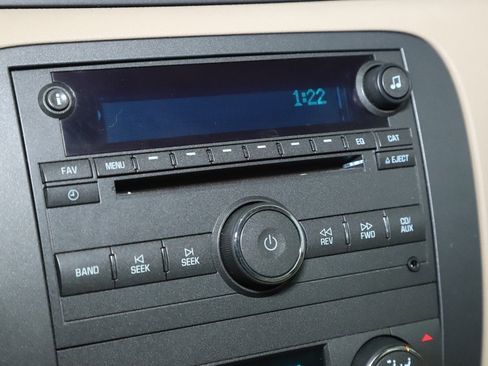 Used 2009 Buick Lucerne CXL w/ Driver Confidence Package image 38