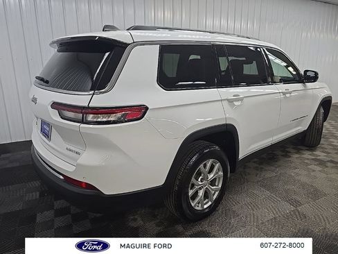 Used 2023 Jeep Grand Cherokee L Limited AWD/4WD image 12