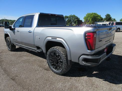 New 2026 GMC Sierra 3500 Denali Ultimate AWD/4WD image 12