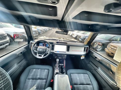 New 2025 Ford Bronco Heritage Edition image 23