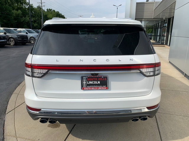 Certified 2024 Lincoln Aviator AWD w/ Premium Package image 4