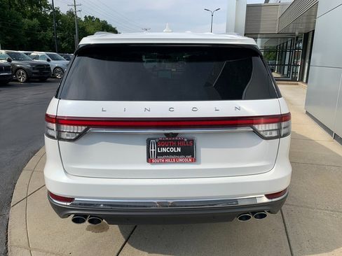 Certified 2024 Lincoln Aviator AWD w/ Premium Package image 4