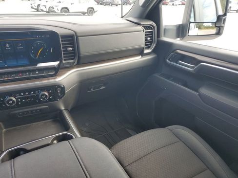 Certified 2025 Chevrolet Silverado 2500 LT image 11