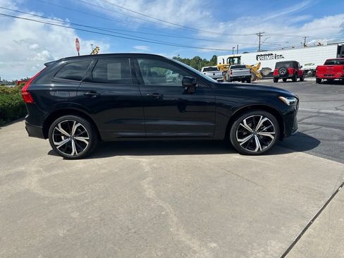 Used 2025 Volvo XC60 B5 Ultra w/ Protection Package Premier AWD/4WD image 4