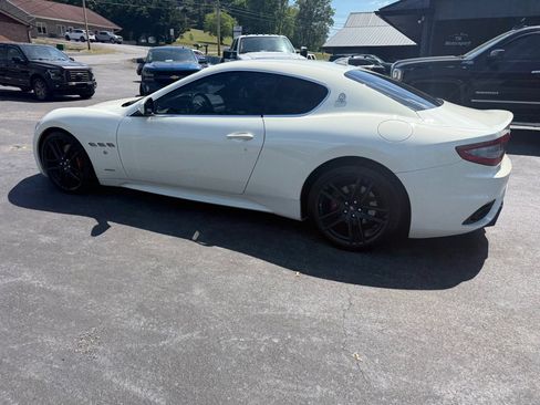 Used 2018 Maserati GranTurismo Sport RWD image 18