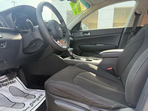 Used 2020 Kia Optima LX FWD image 9