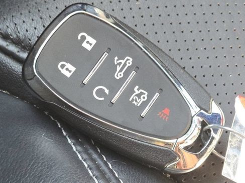 Used 2023 Chevrolet Camaro LT RWD image 76
