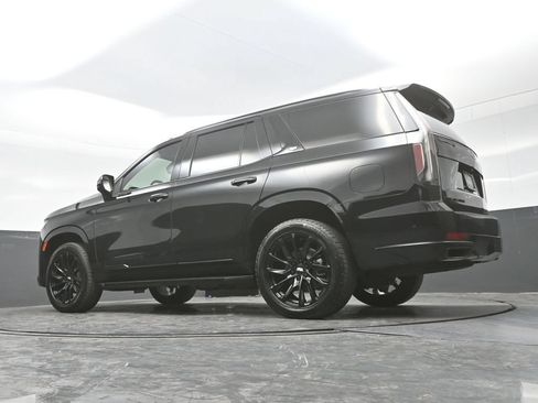 Certified 2022 Cadillac Escalade Sport w/ Touring Package AWD/4WD image 32