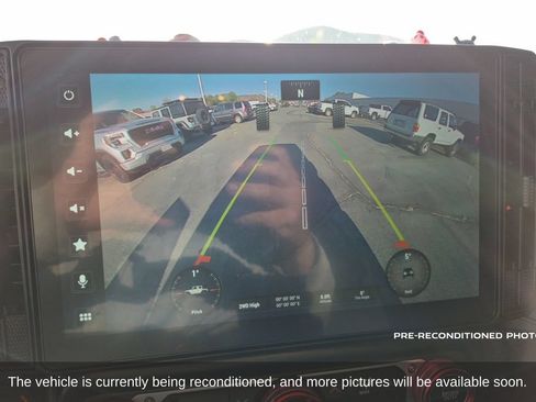 Used 2022 Jeep Wrangler Unlimited Sport AWD/4WD image 17