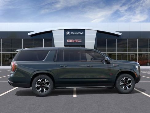 New 2026 GMC Yukon XL AT4 AWD/4WD image 5