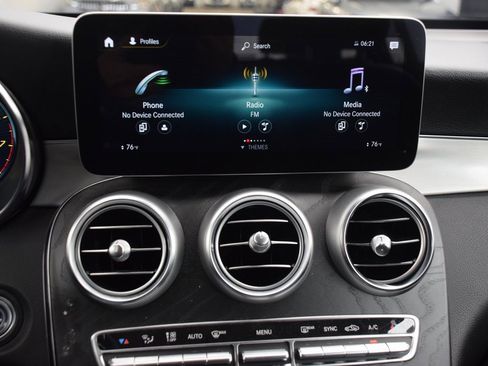 Certified 2022 Mercedes-Benz GLC 300 image 25