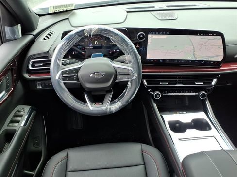 New 2026 Chevrolet Traverse Z71 w/ Enhanced Driving Package AWD/4WD image 19