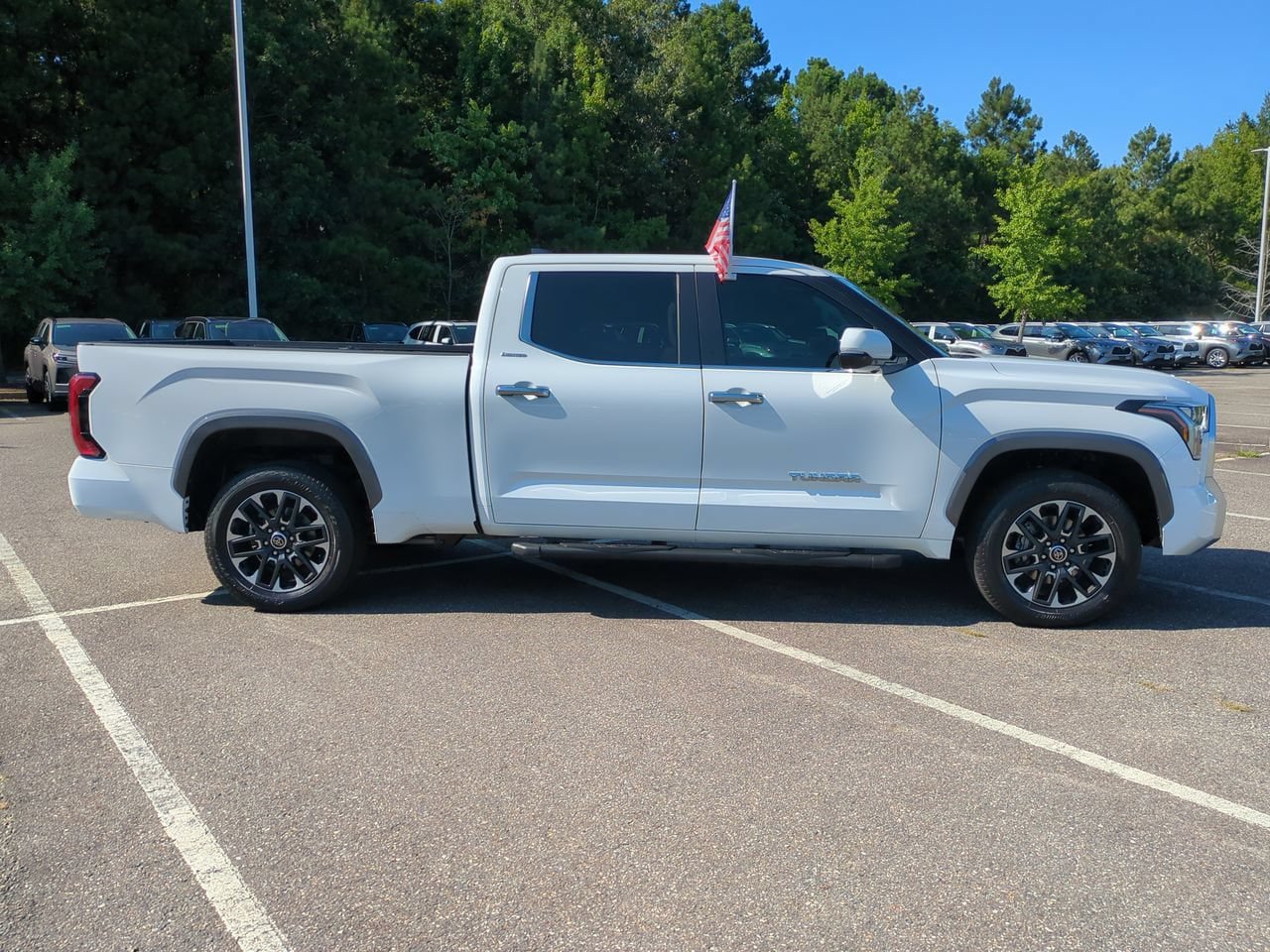 Used 2024 Toyota Tundra Limited AWD/4WD image 3