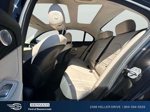 Used 2015 Mercedes-Benz C 300 4MATIC Sedan image 12