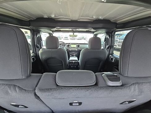 Used 2022 Jeep Wrangler Unlimited Sport AWD/4WD image 41