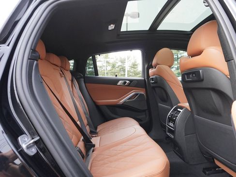 Used 2023 BMW X6 xDrive40i w/ M Sport Package image 46