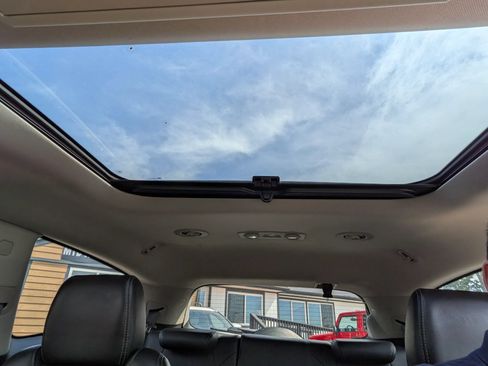 Used 2014 Buick Enclave Premium w/ Trailering Provision Package AWD/4WD image 32