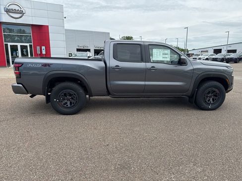 New 2026 Nissan Frontier PRO-4X w/ Pro Premium Package AWD/4WD image 8