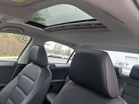 Used 2018 Volkswagen Jetta SE image 14