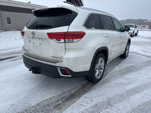 Used 2019 Toyota Highlander Limited image 15