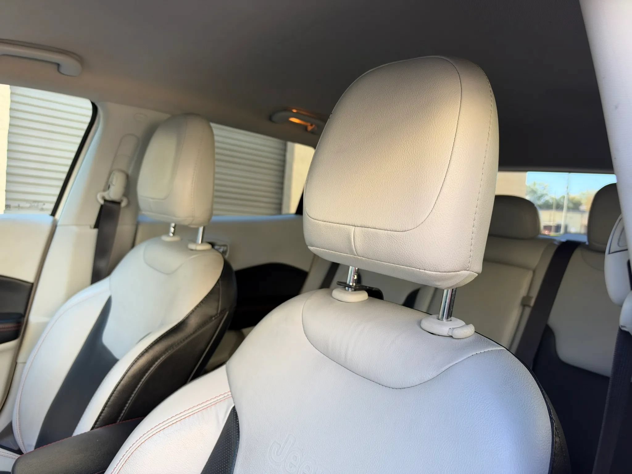 Used 2020 Jeep Compass Limited FWD image 22