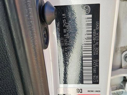 Used 2022 Lexus ES 300h w/ Luxury Package image 21