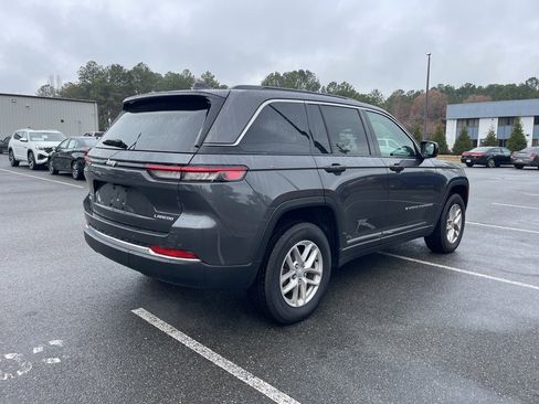 Used 2025 Jeep Grand Cherokee Laredo X w/ Luxury Tech Group I image 5