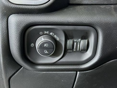 New 2025 RAM 2500 Laramie AWD/4WD image 10