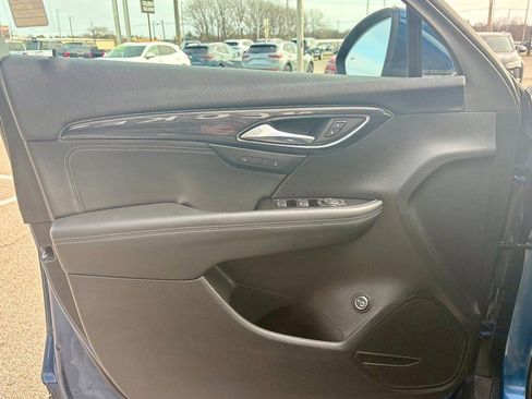 Used 2023 Buick Envision Essence image 16