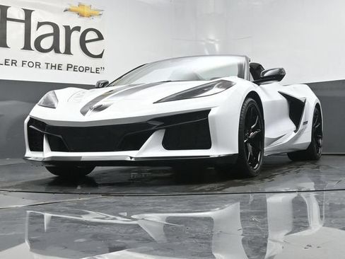 Used 2027 Chevrolet Corvette Grand Sport w/ Stealth Interior Trim Package RWD image 4