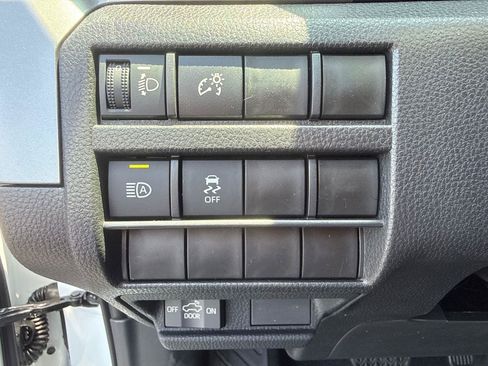 Used 2026 Toyota Tacoma SR5 AWD/4WD image 12