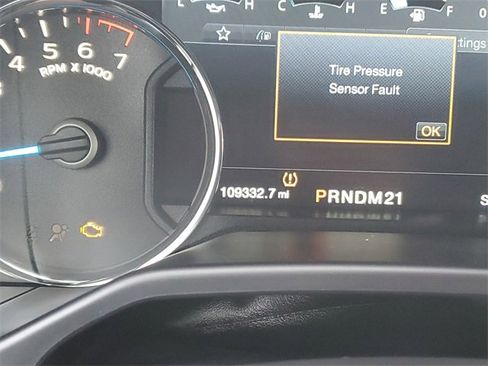 Used 2015 Ford F150 Lariat w/ Equipment Group 501A Mid image 16