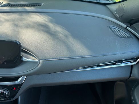 Used 2025 Buick Envista Sport Touring image 35