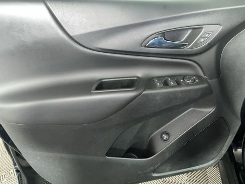 Used 2022 Chevrolet Equinox LT image 13