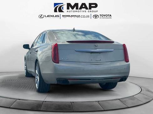 Used 2013 Cadillac XTS Premium image 3