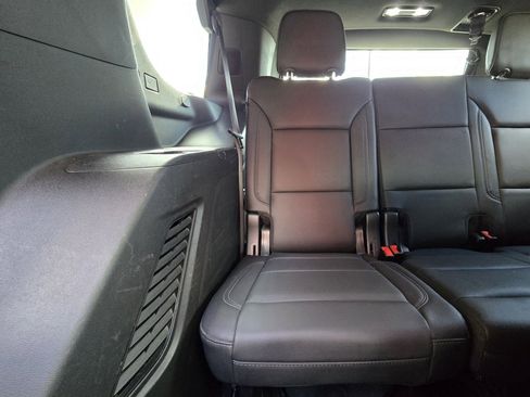 Used 2021 Chevrolet Tahoe Z71 image 21