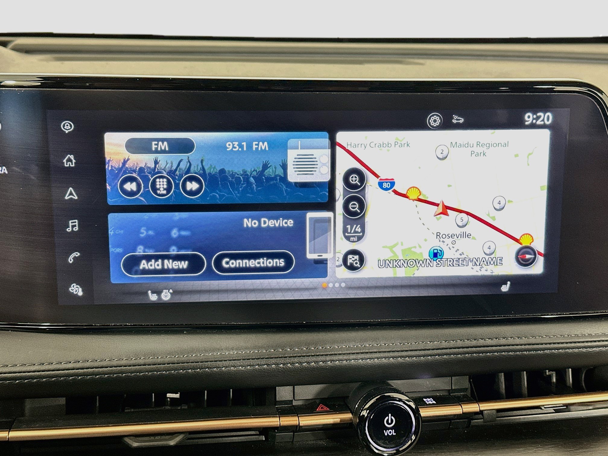 Used 2023 Nissan Ariya FWD image 21