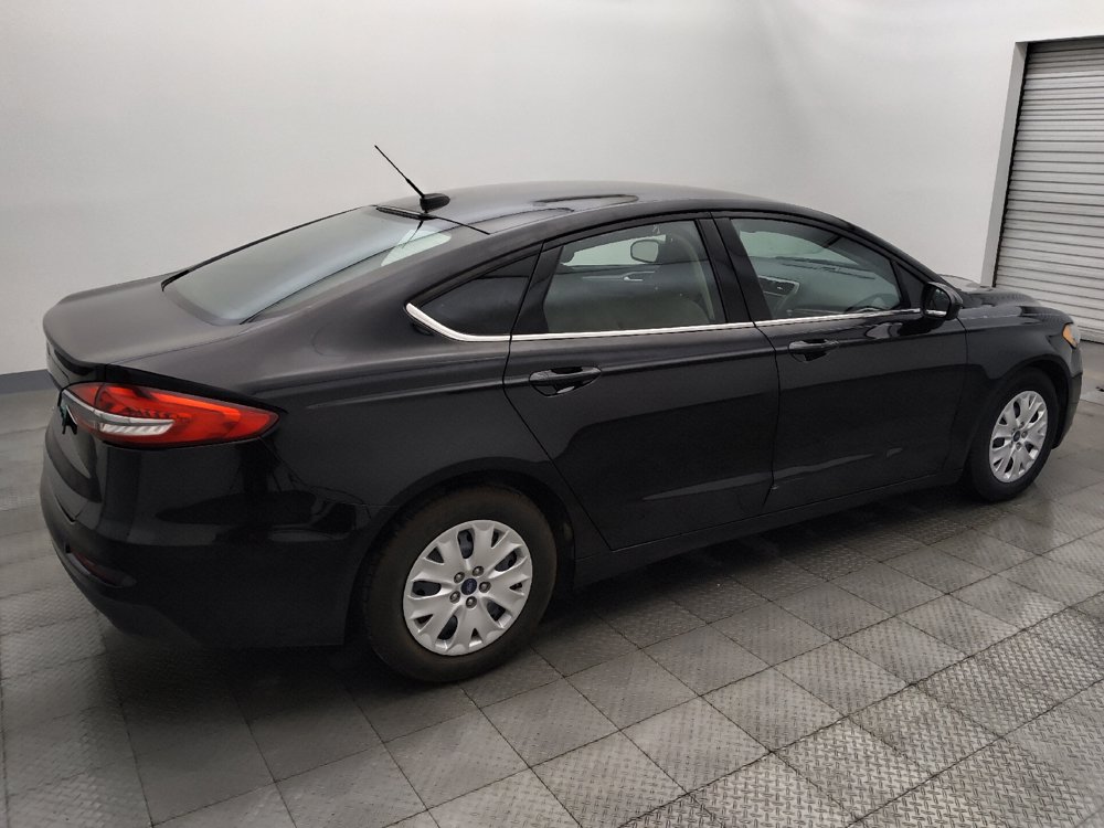 Used 2019 Ford Fusion S FWD image 10