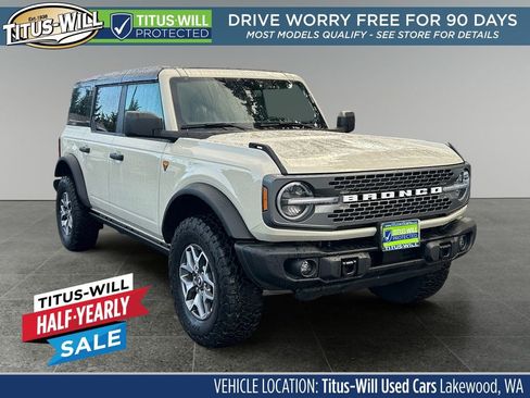 Used 2025 Ford Bronco Badlands AWD/4WD image 1