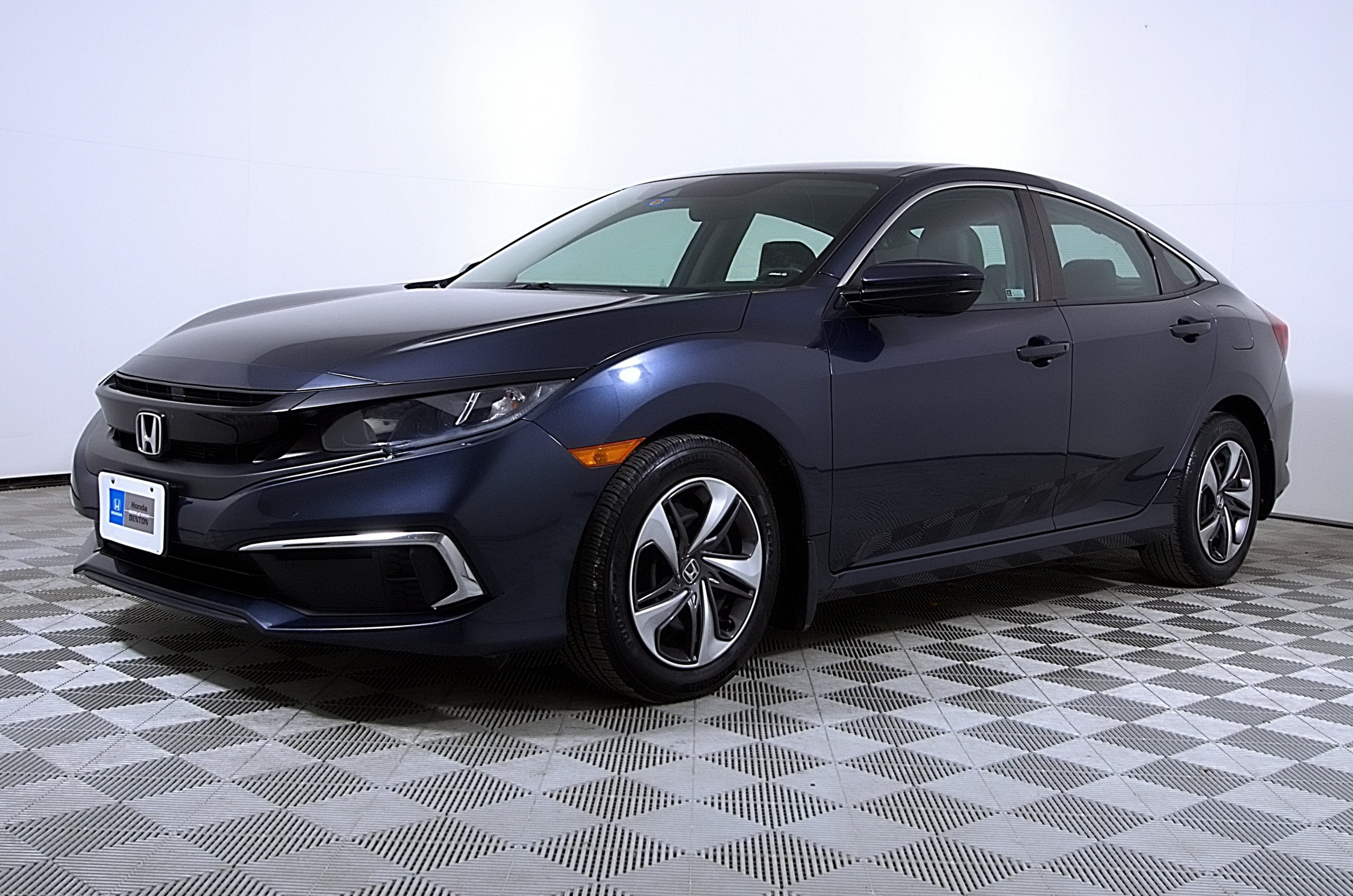 Used 2021 Honda Civic LX image 2