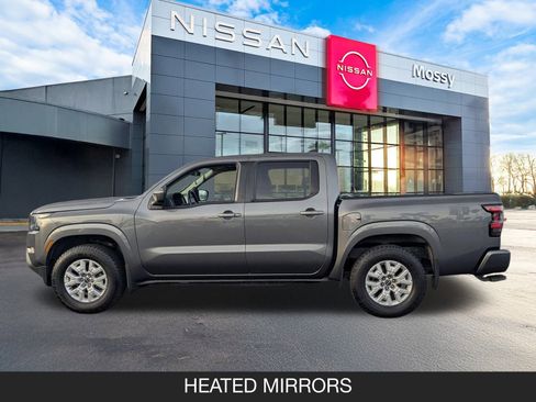 Used 2022 Nissan Frontier SV image 5