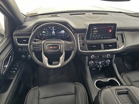Used 2023 GMC Yukon XL SLT w/ SLT Premium Package image 21
