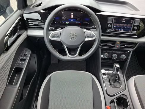 Certified 2024 Volkswagen Taos S FWD image 11