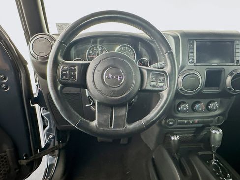 Used 2017 Jeep Wrangler Sport image 16