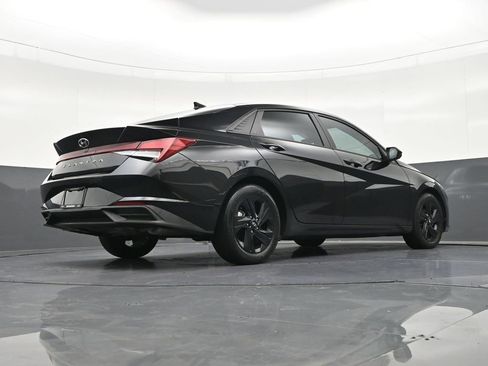 Used 2023 Hyundai Elantra SEL FWD image 34