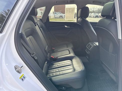 Used 2018 Audi Q5 2.0T Premium Plus w/ Premium Plus Package image 30