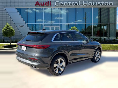 New 2025 Audi Q5 Premium Plus image 9