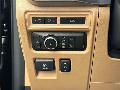 Used 2023 Ford F150 Lariat w/ Equipment Group 502A High AWD/4WD image 21