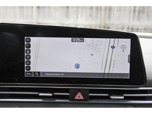 Certified 2024 Hyundai Elantra SEL FWD image 25